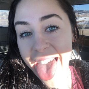 Meet your Posher, Kiley